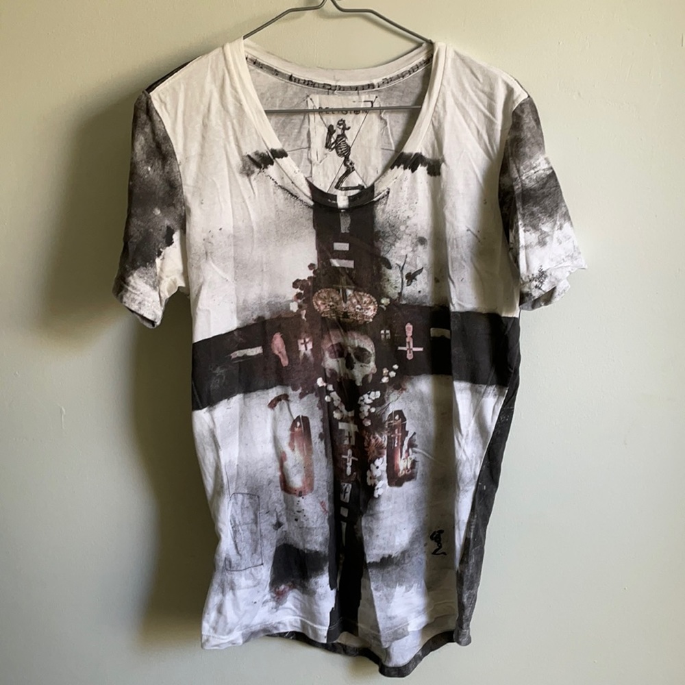 Religion sz xs black white skull print tshirt